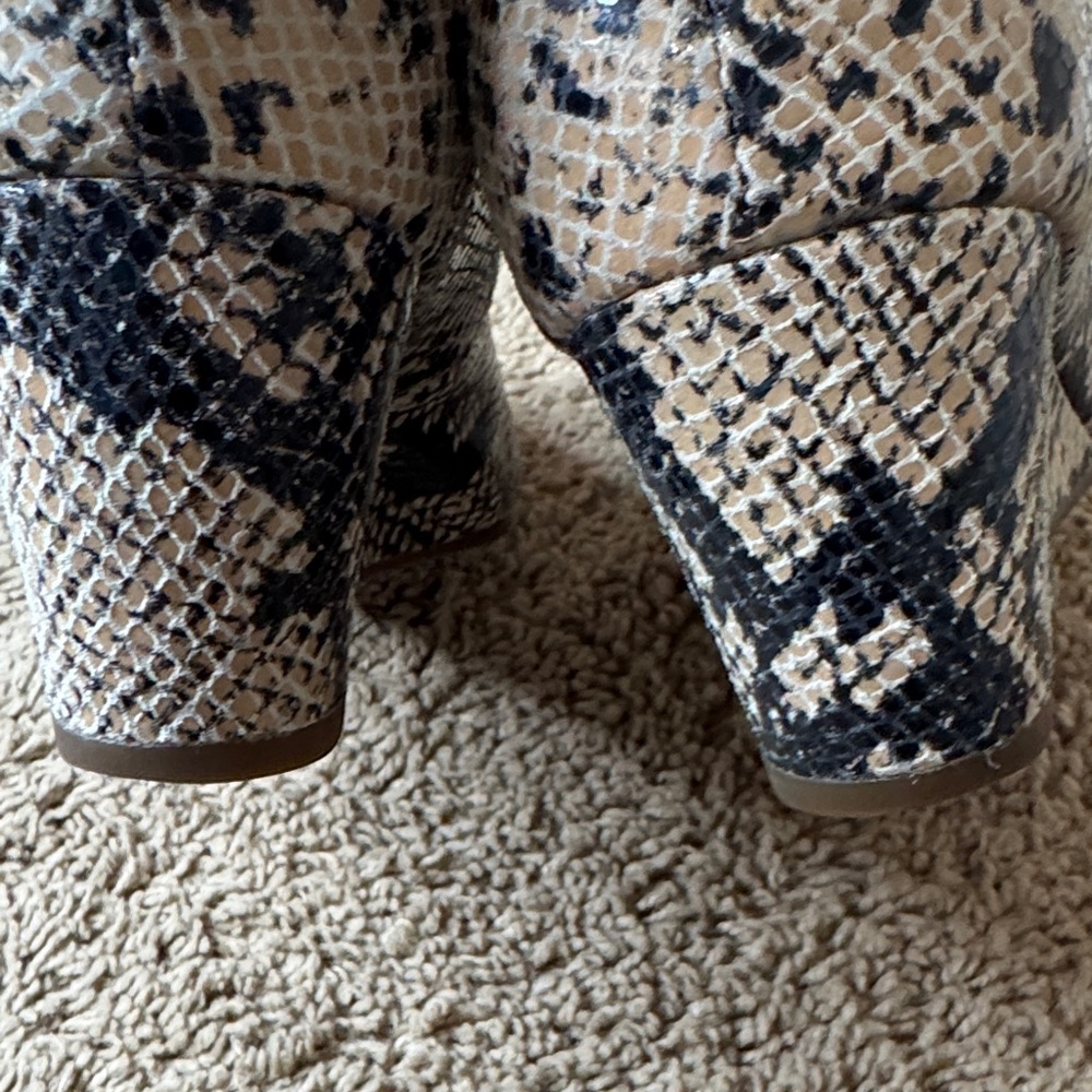 Vionic Snake Print Wedge Pumps in Black and Cream - Picture 7 of 9